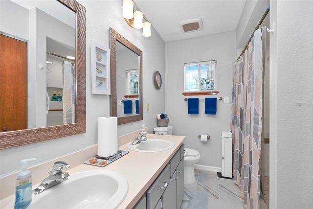 11055 SW 77TH COURT, Ocala, FL 34476