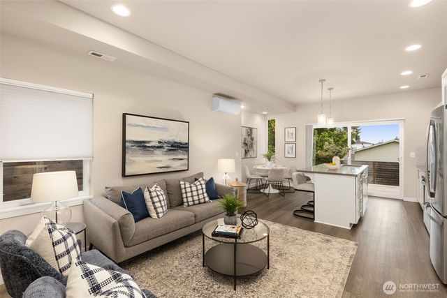 3928 S Findlay Street, Seattle, WA 98118
