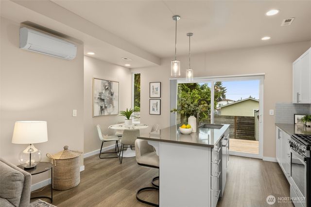 3928 S Findlay Street, Seattle, WA 98118