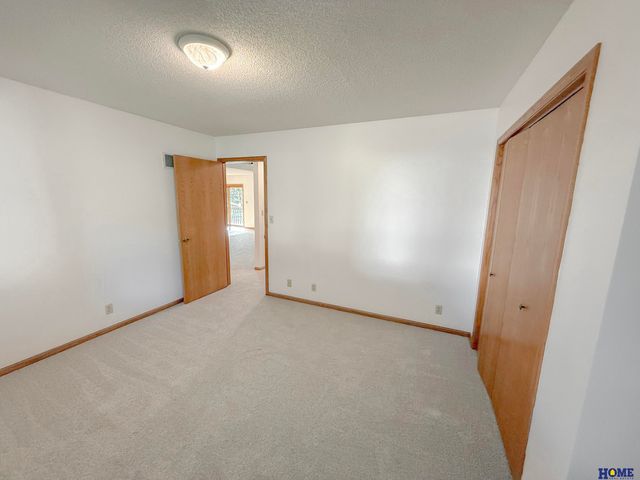 5711 Enterprise Drive, Lincoln, NE 68521