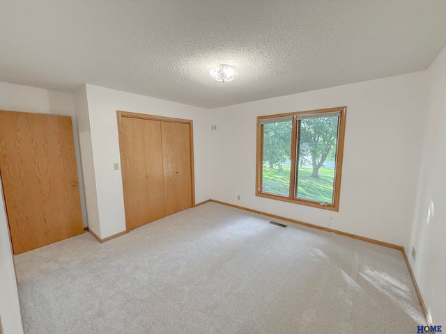 5711 Enterprise Drive, Lincoln, NE 68521