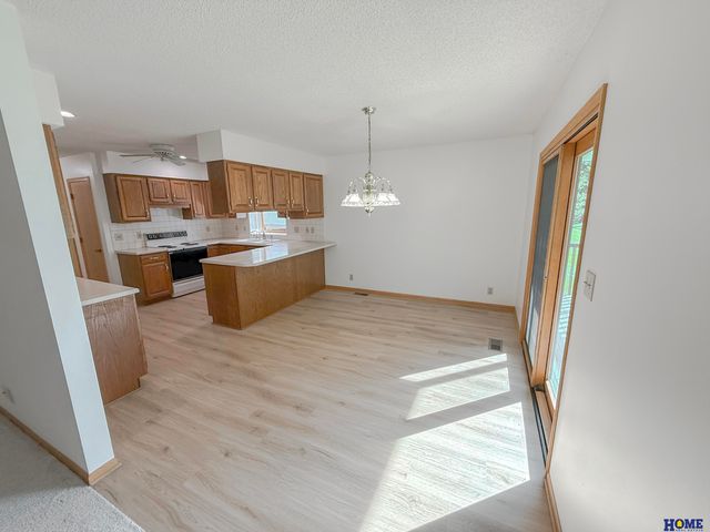 5711 Enterprise Drive, Lincoln, NE 68521