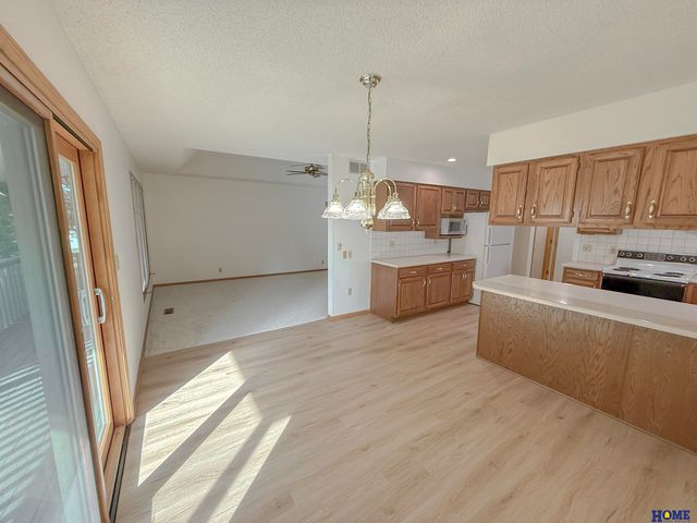 5711 Enterprise Drive, Lincoln, NE 68521