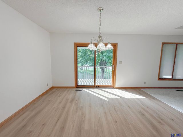 5711 Enterprise Drive, Lincoln, NE 68521