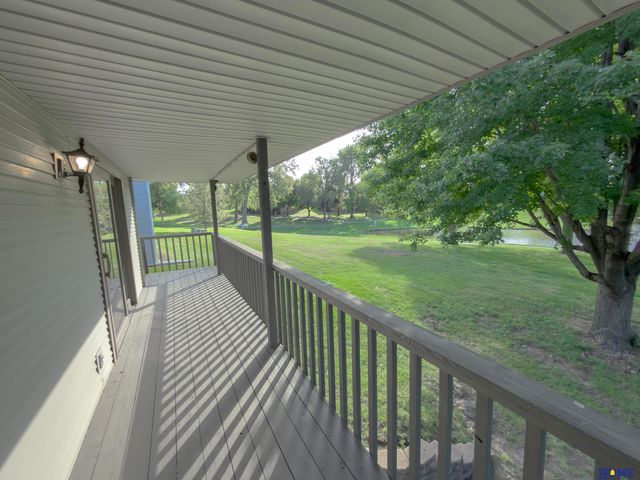 5711 Enterprise Drive, Lincoln, NE 68521
