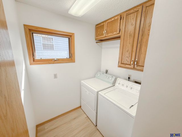 5711 Enterprise Drive, Lincoln, NE 68521