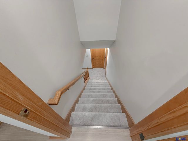 5711 Enterprise Drive, Lincoln, NE 68521