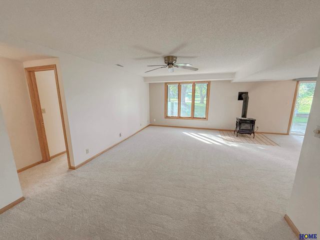 5711 Enterprise Drive, Lincoln, NE 68521