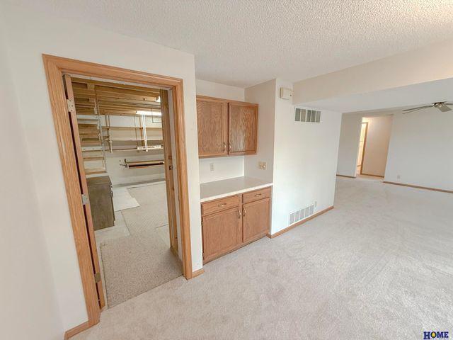 5711 Enterprise Drive, Lincoln, NE 68521