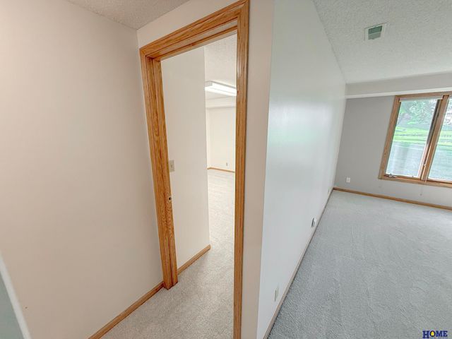 5711 Enterprise Drive, Lincoln, NE 68521