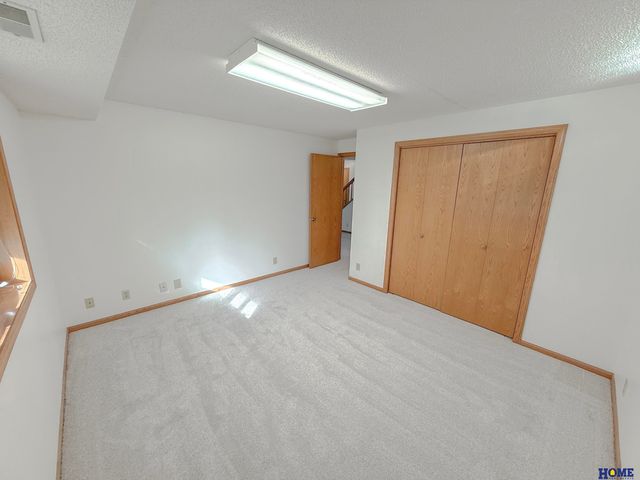 5711 Enterprise Drive, Lincoln, NE 68521