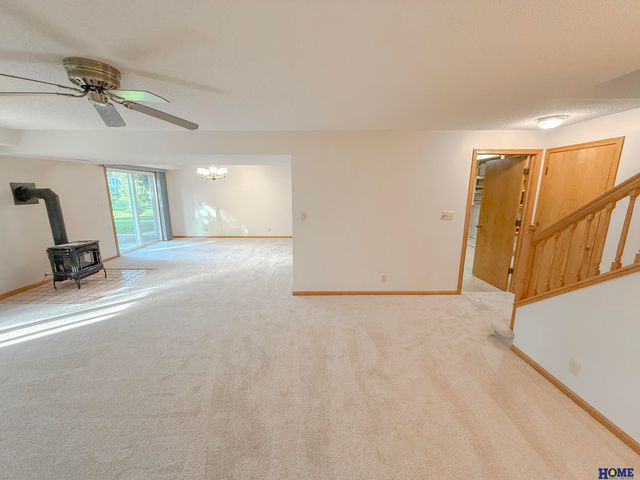 5711 Enterprise Drive, Lincoln, NE 68521