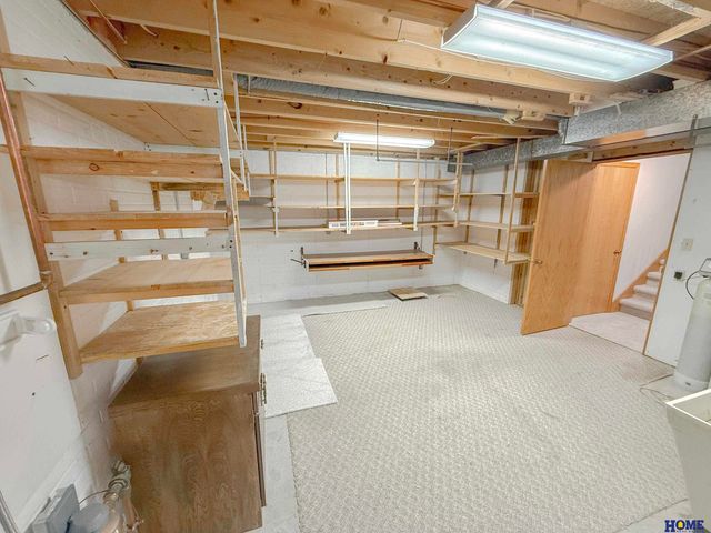 5711 Enterprise Drive, Lincoln, NE 68521