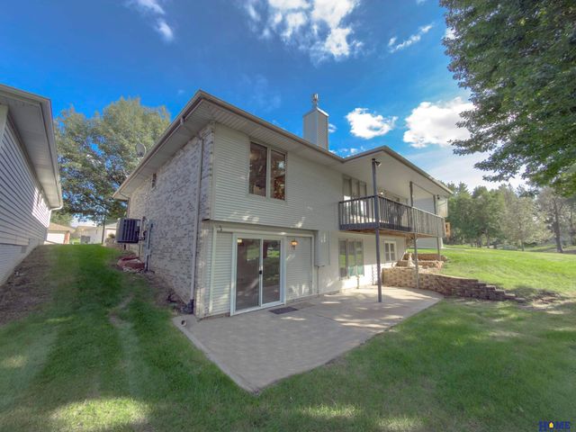 5711 Enterprise Drive, Lincoln, NE 68521