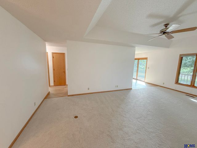 5711 Enterprise Drive, Lincoln, NE 68521