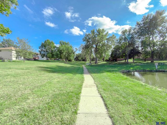 5711 Enterprise Drive, Lincoln, NE 68521