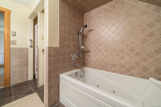 723 Heritage Village A, Southbury, CT 06488