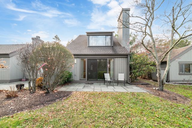 723 Heritage Village A, Southbury, CT 06488