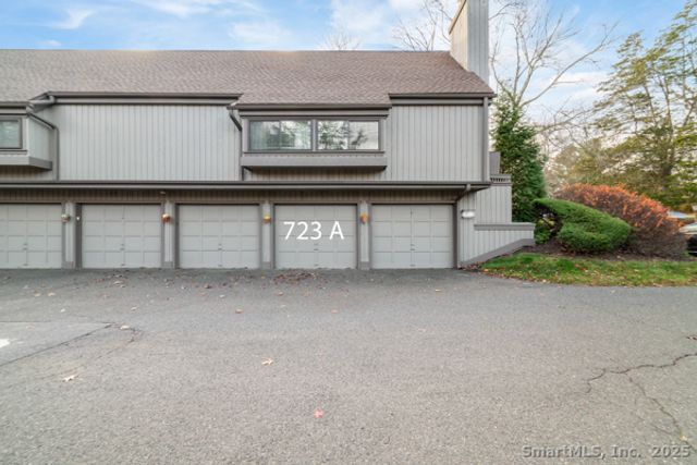 723 Heritage Village A, Southbury, CT 06488