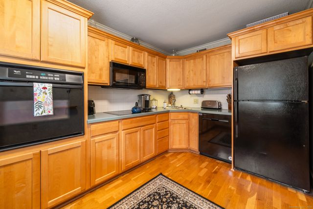 723 Heritage Village A, Southbury, CT 06488