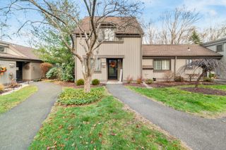 723 Heritage Village A, Southbury, CT 06488