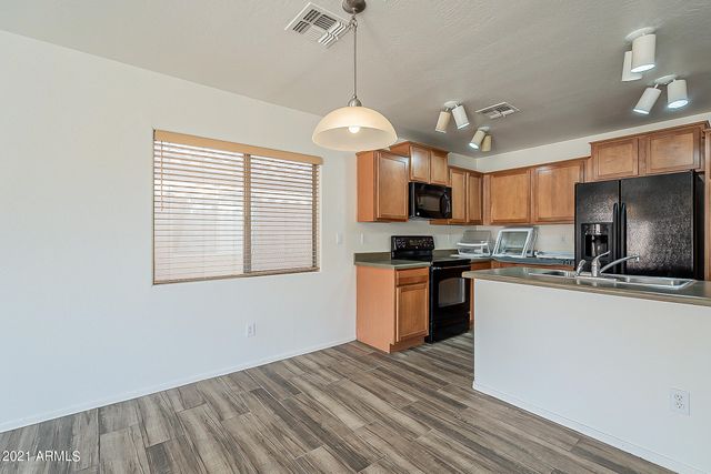 1258 W ROOSEVELT Avenue, Coolidge, AZ 85128