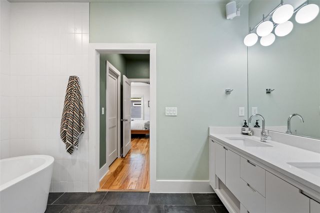 2000 Rundell PL, Austin, TX 78704
