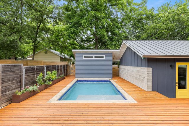 2000 Rundell PL, Austin, TX 78704