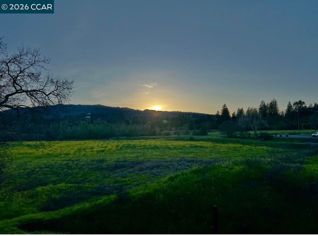 285 Apollo Way, Pleasant Hill, CA 94523