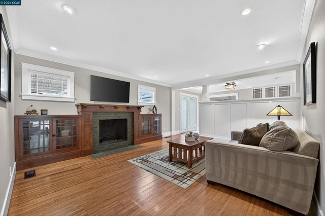 285 Apollo Way, Pleasant Hill, CA 94523