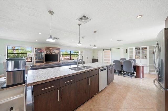 25851 SW 152nd Ct, Homestead, FL 33032