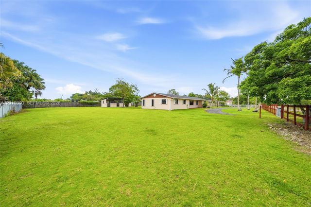 25851 SW 152nd Ct, Homestead, FL 33032