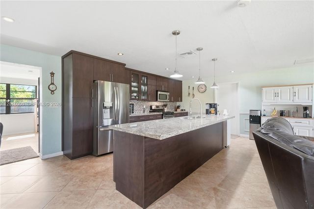 25851 SW 152nd Ct, Homestead, FL 33032