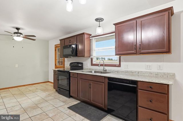 932 SUNSET AVENUE, Waynesboro, PA 17268