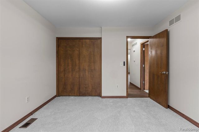 14892 Carver Court, Shelby Twp, MI 48315