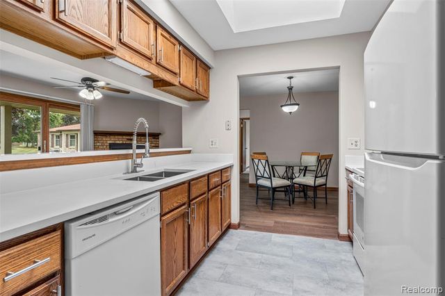 14892 Carver Court, Shelby Twp, MI 48315