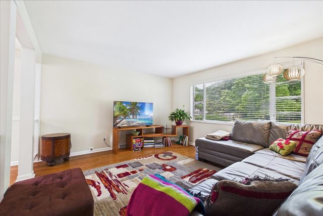 40 S Maywood Road 40, Lake Forest, IL 60045