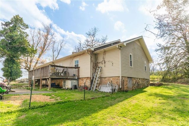 3801 Oak Ridge Road, Summerfield, NC 27358