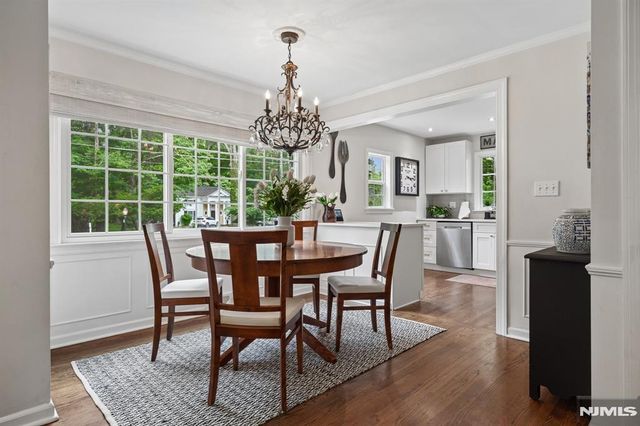 25 Grove Street, Caldwell, NJ 07006
