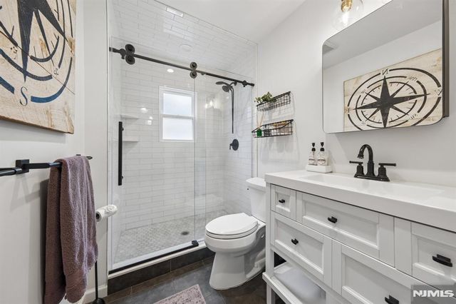 25 Grove Street, Caldwell, NJ 07006