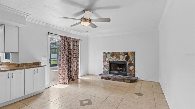 1306 BORDEN COURT, Valrico, FL 33594