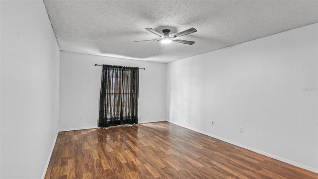 1306 BORDEN COURT, Valrico, FL 33594