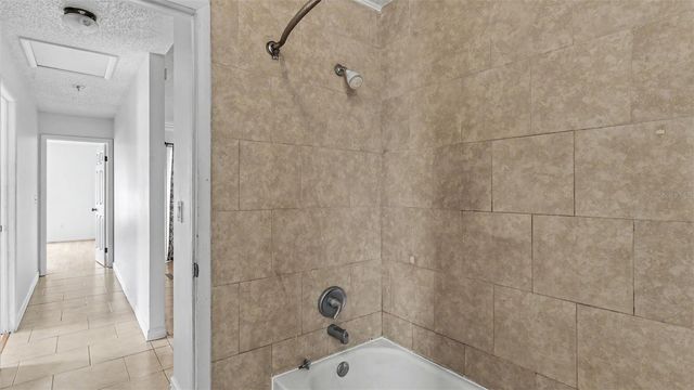 1306 BORDEN COURT, Valrico, FL 33594