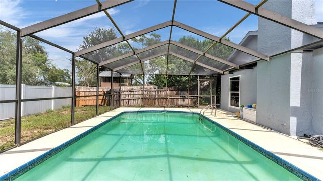 1306 BORDEN COURT, Valrico, FL 33594