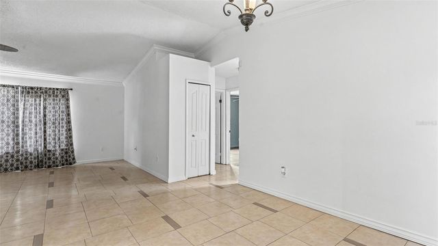 1306 BORDEN COURT, Valrico, FL 33594