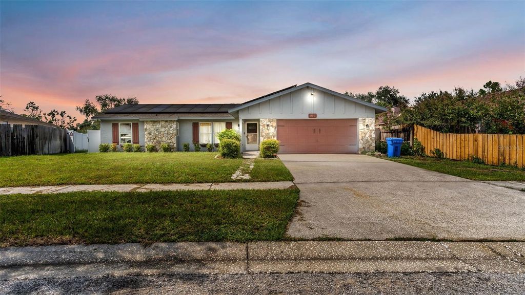 1306 BORDEN COURT, Valrico, FL 33594