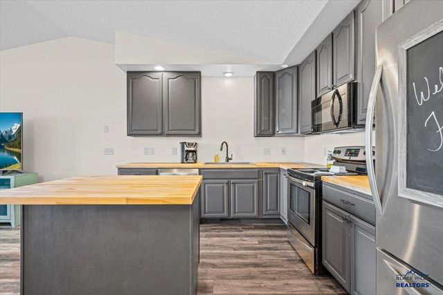 1028 S 35TH ST, Spearfish, SD 57783