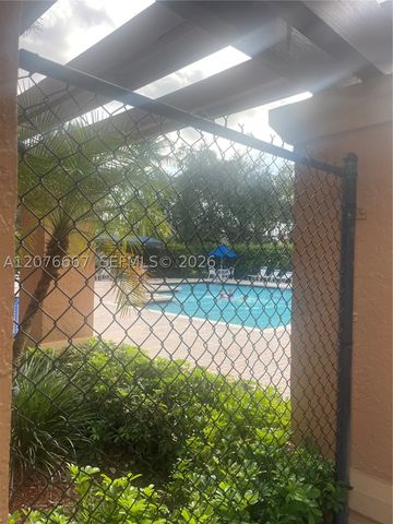 1522 Barcelona Way 5-20, Weston, FL 33327