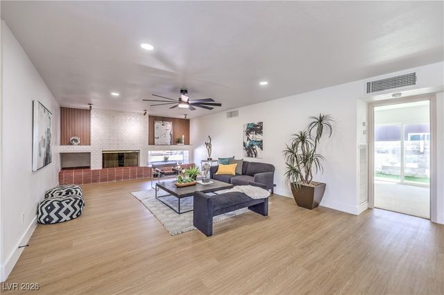 644 Lacy Lane, Las Vegas, NV 89107