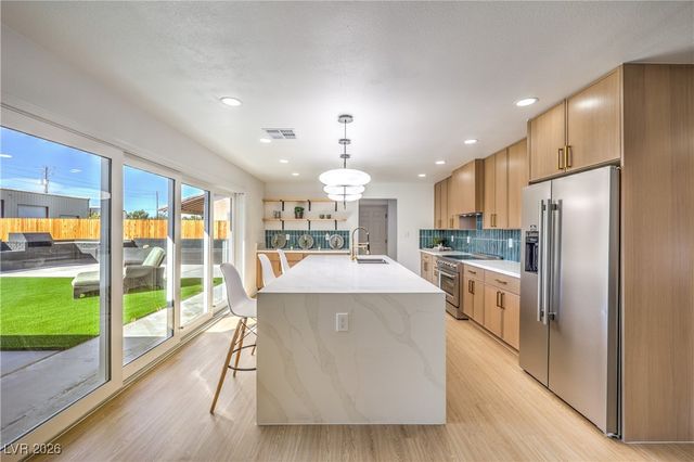 644 Lacy Lane, Las Vegas, NV 89107